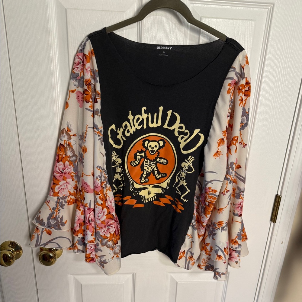 Grateful Dead Upcycled t-shirt with blouse sleeves